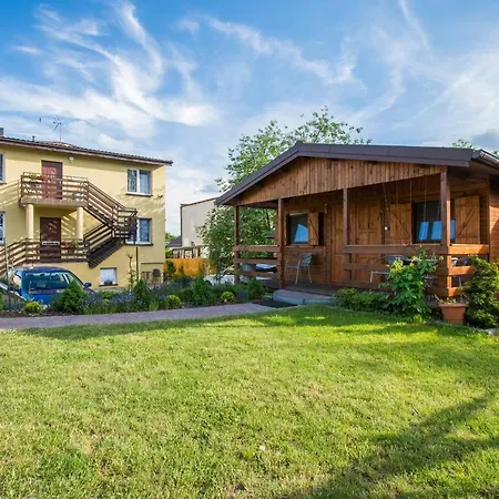 Letniskowy W Centrum Mikolajek Деревянный коттедж *